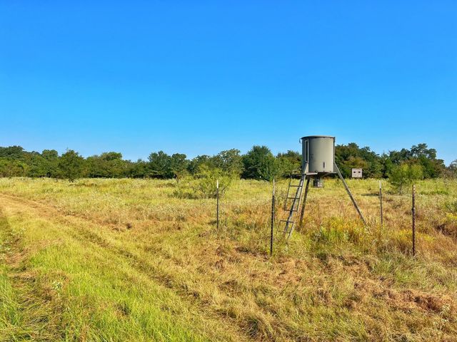 5403 Dry Creek, Calvert, TX 77837