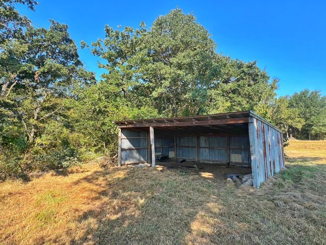 5403 Dry Creek, Calvert, TX 77837