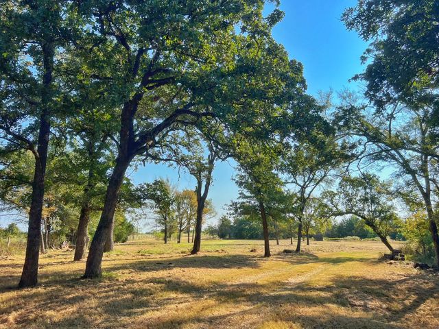 5403 Dry Creek, Calvert, TX 77837