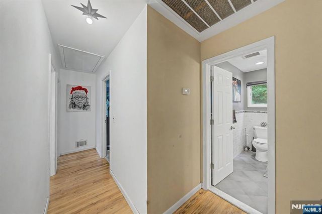 91 Greenbrook Place, Park Ridge, NJ 07656