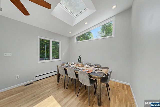 91 Greenbrook Place, Park Ridge, NJ 07656