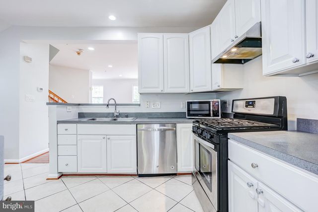 4302 DAY LILY DR, Bowie, MD 20720