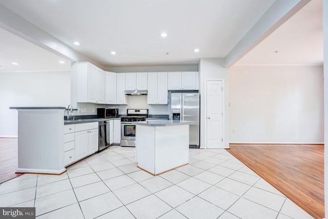 4302 DAY LILY DR, Bowie, MD 20720