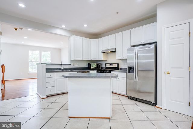 4302 DAY LILY DR, Bowie, MD 20720