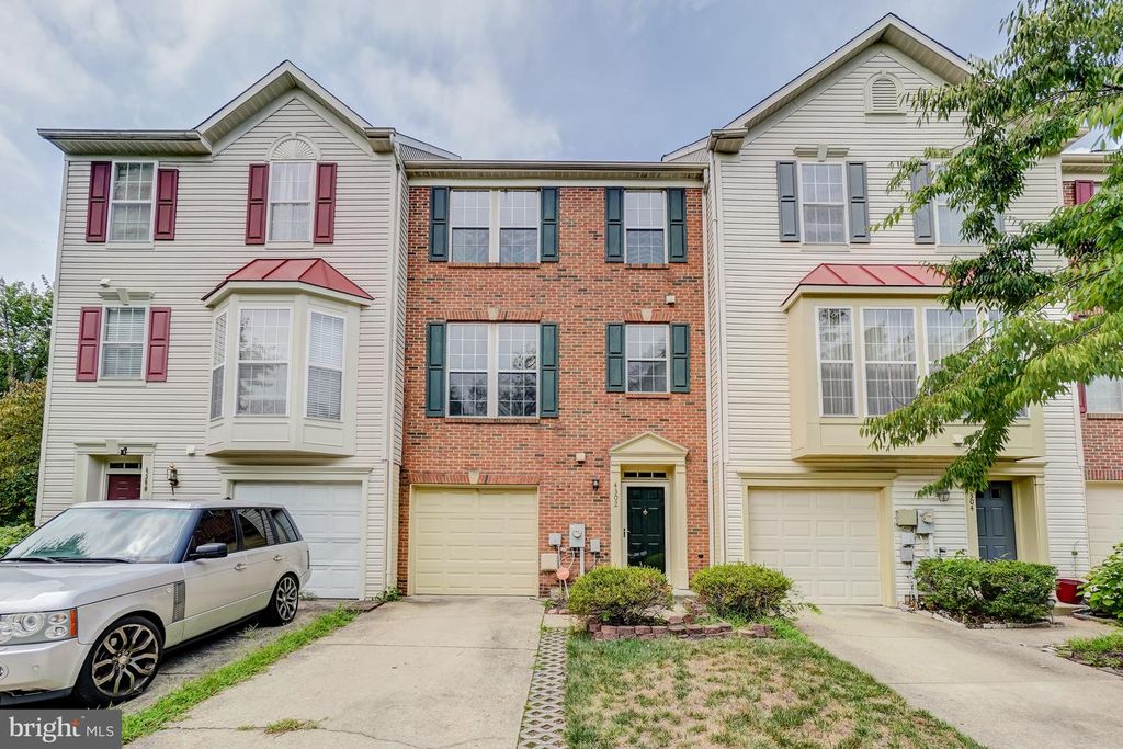 4302 DAY LILY DR, Bowie, MD 20720