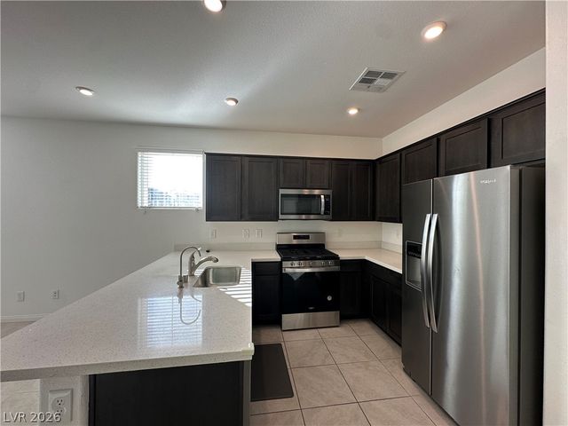 1132 Heliodor Avenue, Henderson, NV 89011