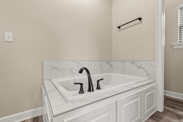 2748 Chert Cove, Sherwood, AR 72120