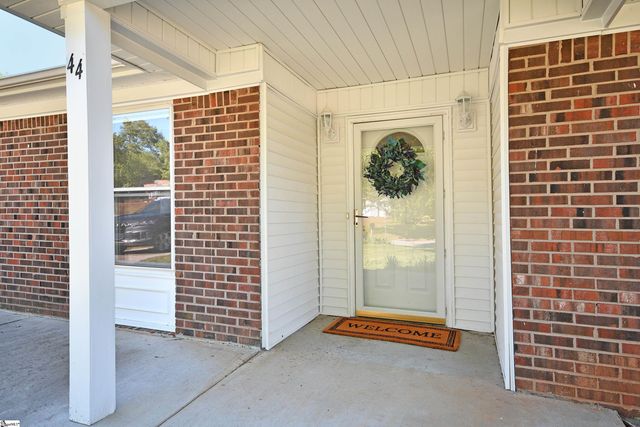 44 Charterhouse Avenue, Piedmont, SC 29673