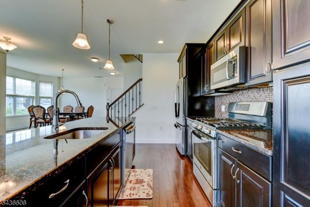 14 Lupine Ln, Allamuchy Twp., NJ 07840