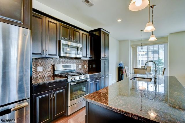 14 Lupine Ln, Allamuchy Twp., NJ 07840