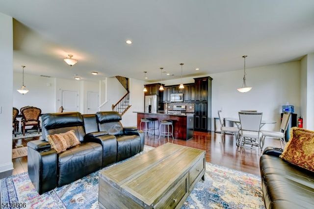 14 Lupine Ln, Allamuchy Twp., NJ 07840