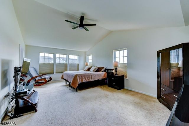 14 Lupine Ln, Allamuchy Twp., NJ 07840