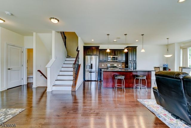 14 Lupine Ln, Allamuchy Twp., NJ 07840