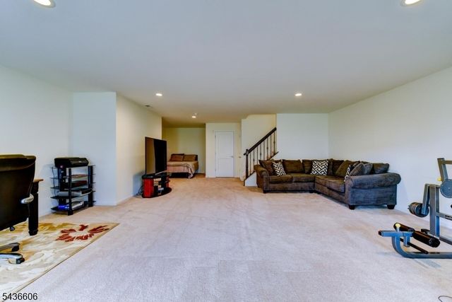 14 Lupine Ln, Allamuchy Twp., NJ 07840