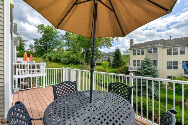 14 Lupine Ln, Allamuchy Twp., NJ 07840