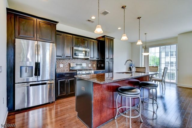 14 Lupine Ln, Allamuchy Twp., NJ 07840
