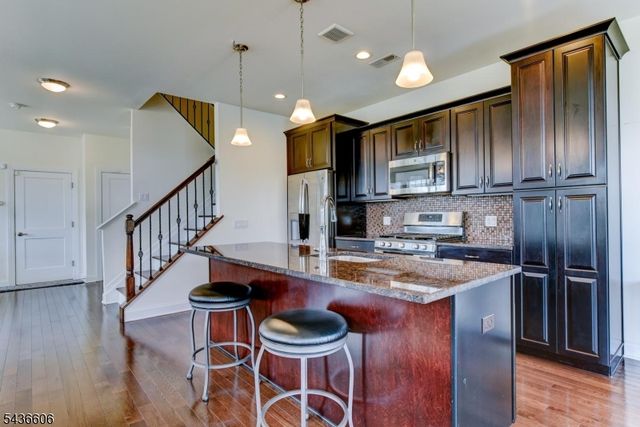 14 Lupine Ln, Allamuchy Twp., NJ 07840