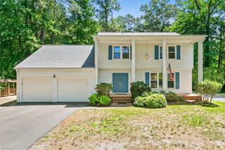 1106 Showalter RD, Yorktown, VA 23692
