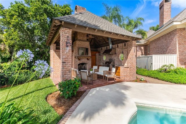 39 Bartow Point Drive, Savannah, GA 31404