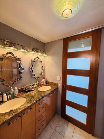1255 Collins Avenue 608, Miami Beach, FL 33139
