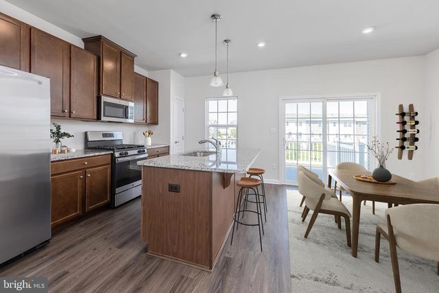 201 DALTON DR, Woolwich Twp, NJ 08085