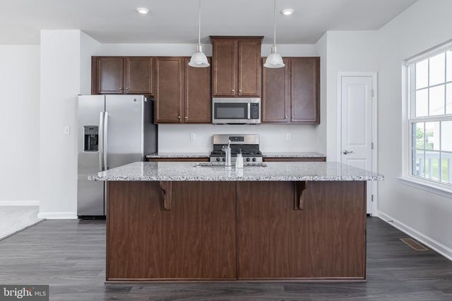 201 DALTON DR, Woolwich Twp, NJ 08085