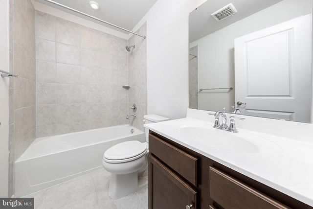 201 DALTON DR, Woolwich Twp, NJ 08085