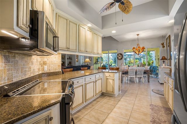 5186 Eleuthra Circle, Vero Beach, FL 32967