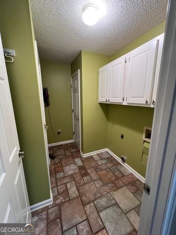 879 Old Toomsboro Road, Dublin, GA 31021