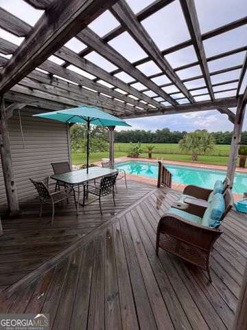879 Old Toomsboro Road, Dublin, GA 31021