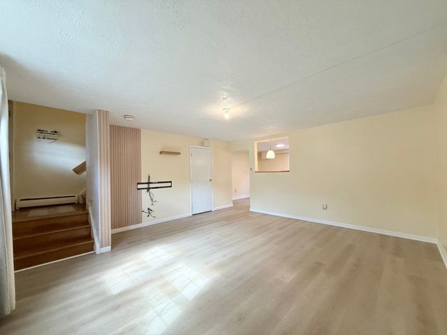 31 Trudy 31, Brockton, MA 02301