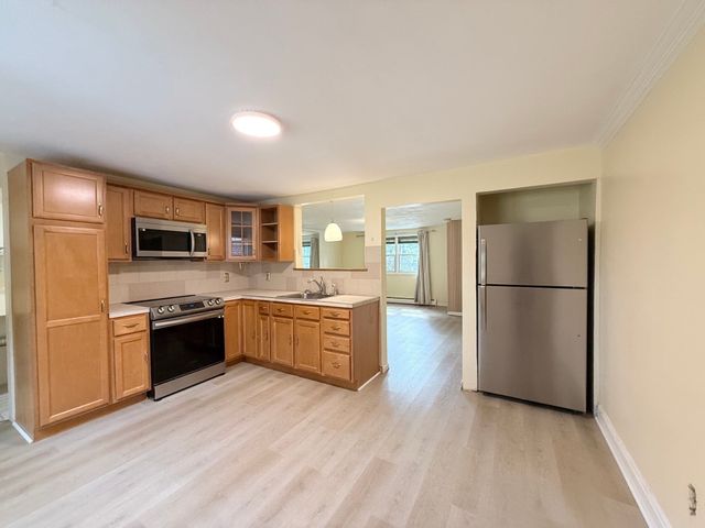 31 Trudy 31, Brockton, MA 02301
