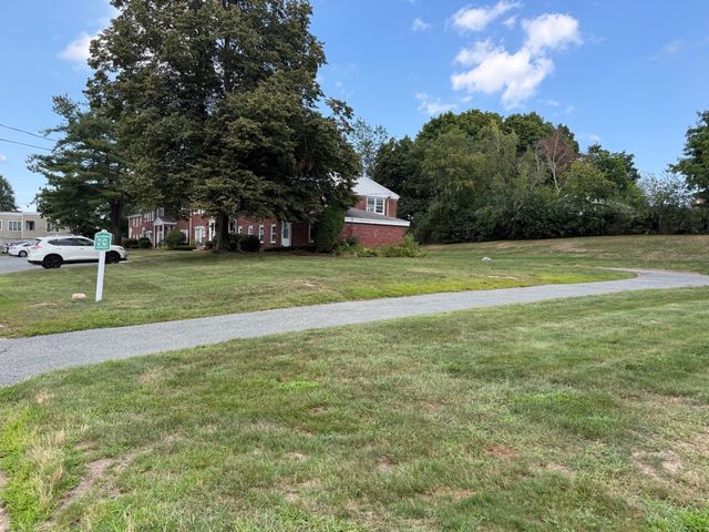 31 Trudy 31, Brockton, MA 02301