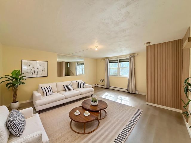 31 Trudy 31, Brockton, MA 02301