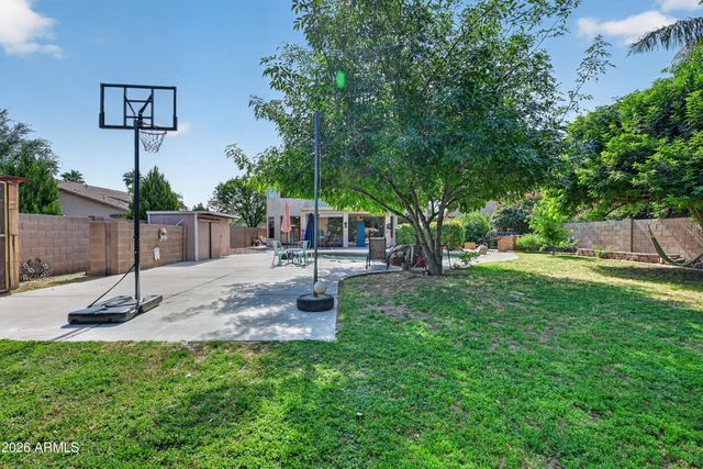 1414 S SANDSTONE Street S, Gilbert, AZ 85296