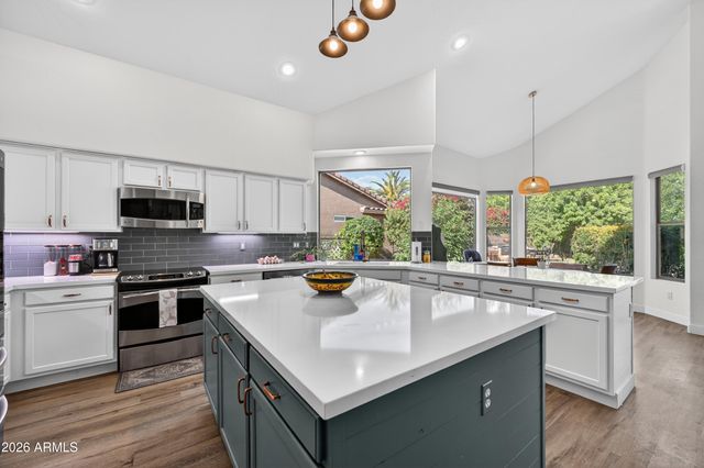 1414 S SANDSTONE Street S, Gilbert, AZ 85296