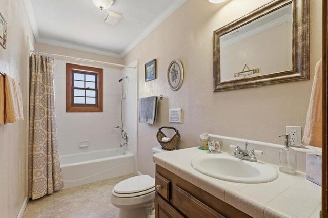 135 Rancho Rio Avenue, Ben Lomond, CA 95005