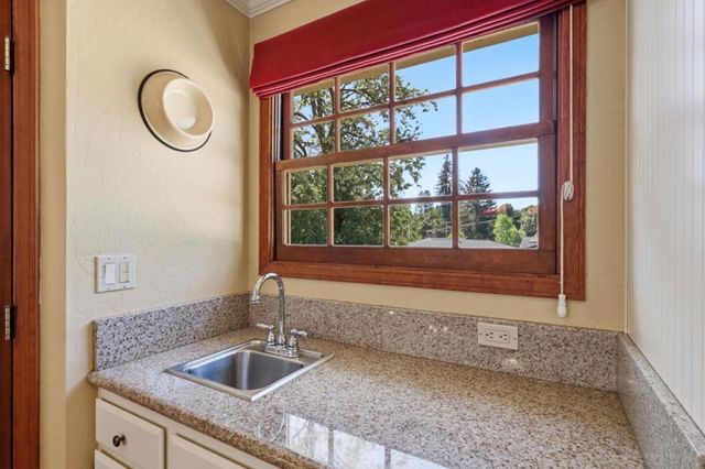 135 Rancho Rio Avenue, Ben Lomond, CA 95005