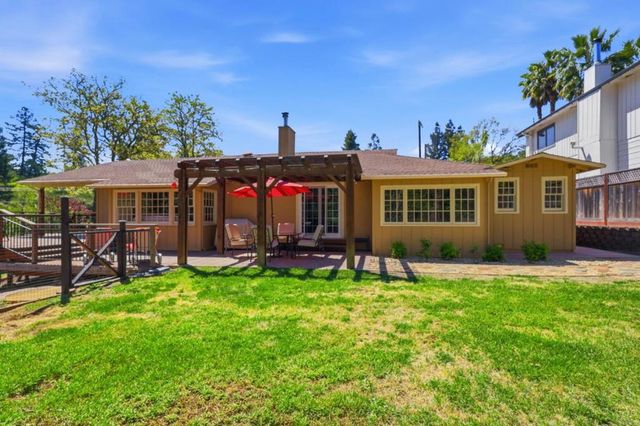 135 Rancho Rio Avenue, Ben Lomond, CA 95005