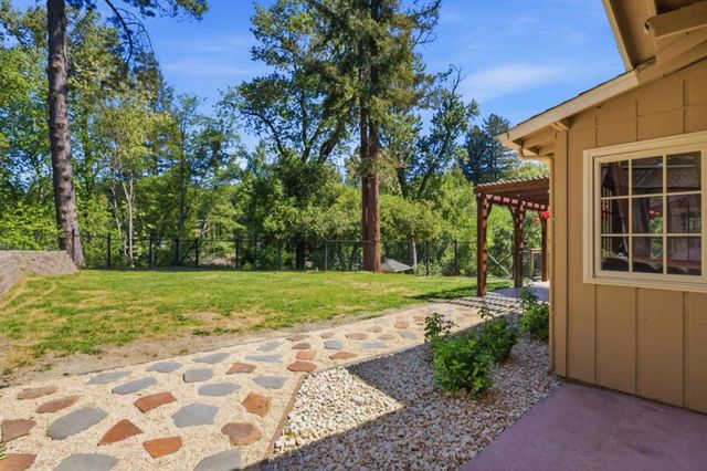 135 Rancho Rio Avenue, Ben Lomond, CA 95005