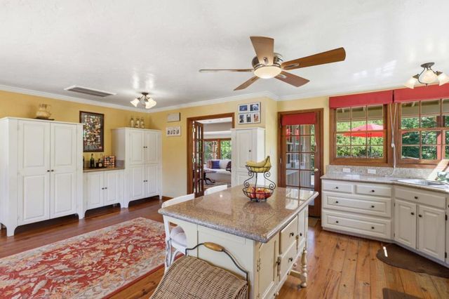 135 Rancho Rio Avenue, Ben Lomond, CA 95005