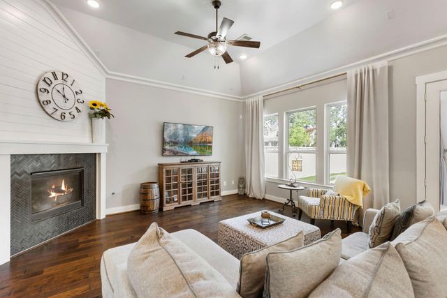 270 Rockwell Park Boulevard, Spring, TX 77389