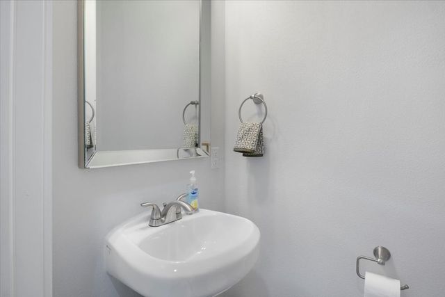 2200 N Beaton Street, Corsicana, TX 75110