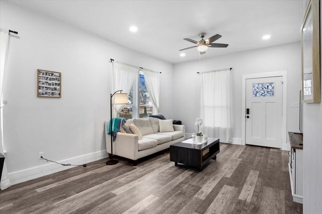 2200 N Beaton Street, Corsicana, TX 75110