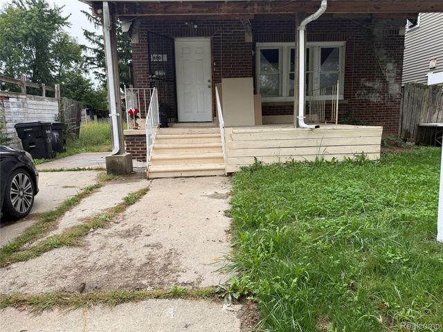 6801 RUTLAND Street, Detroit, MI 48228