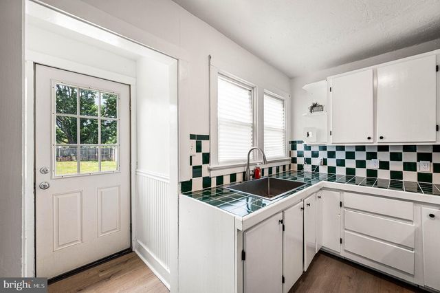 39 PINE ST, Dover, DE 19901