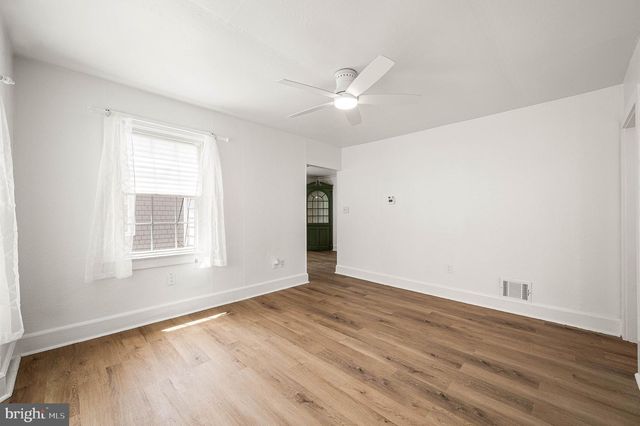 39 PINE ST, Dover, DE 19901