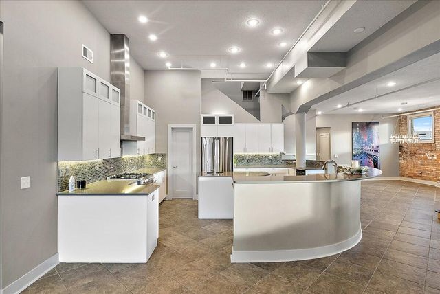 230 N Kalamazoo Mall 401, Kalamazoo, MI 49007