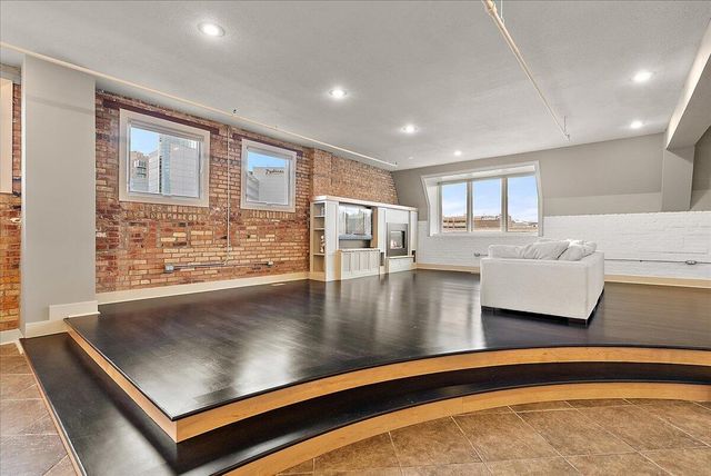 230 N Kalamazoo Mall 401, Kalamazoo, MI 49007