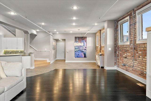 230 N Kalamazoo Mall 401, Kalamazoo, MI 49007